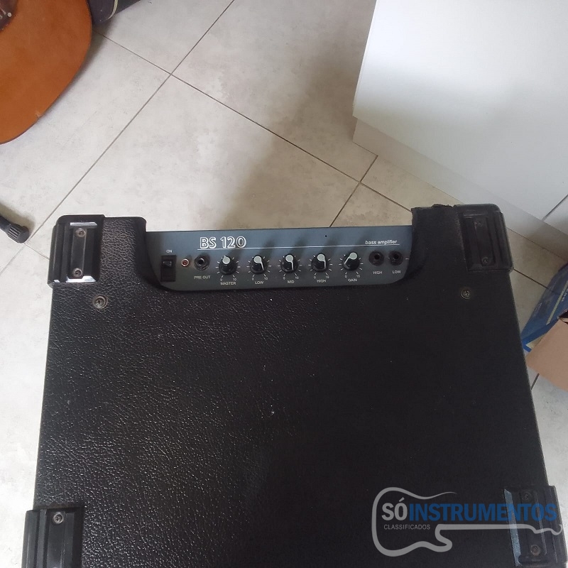 Amplificador para baixo elétrico Amplificador para baixo elétrico